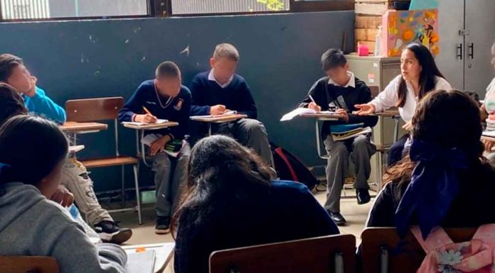 DIF Zamora lleva charla sobre cutting a estudiantes del CONAFE