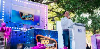 Carlos Soto celebró a las mamás en su día