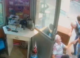 #VIDEO || Tragedia doble mueren dos taxistas de un infarto en la misma parada