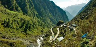 Tragedia aérea en el Himalaya: Siete muertos en accidente de helicóptero cerca de Kedarnath