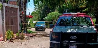 Conductor de camioneta es ejecutado a balazos, en Apatzingán