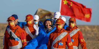#VIDEO || Astronautas chinos regresan triunfantes tras 6 meses en la estación Tiangong