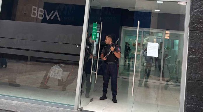 BBVA de Altozano cierra sus puertas definitivamente frente a usuarios sorprendidos