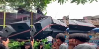 #VIDEO || Carnaval en Indonesia ¡Fiesta, música… y un retumbar de cabeza nadie esperaba!