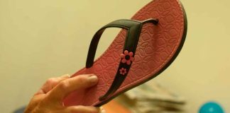 Dan 4 años de prisión a abuela que golpeó a su nieta con una chancla