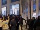 #Viral #VIDEO | Caos post-partido saquean tienda de Chanel en París tras celebración del PSG