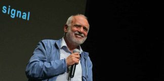 Secum fortalece formación teatral con clase magistral de Enrique Singer