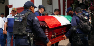 Crónica | Funerales de Martha Laura Mendoza: el adiós a una alcaldesa entre lágrimas, silencio y miedo