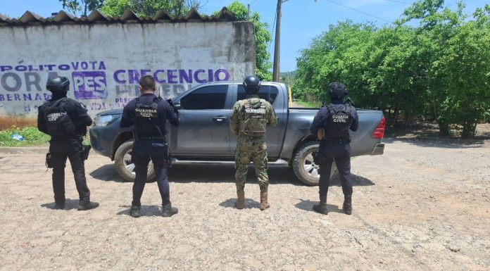 Dos fusiles y un vehículo asegurados en Lázaro Cárdenas: SSP