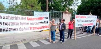 #VIDEO | Bloqueo en Periférico de Morelia: Organizaciones exigen diálogo con el gobernado