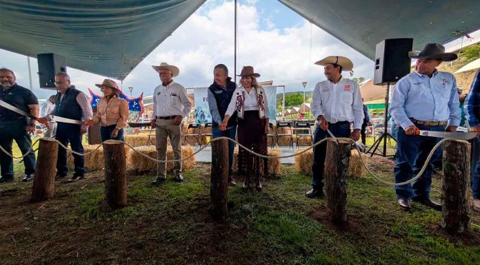 Inauguran la Feria Ganadera 2025 en Charo