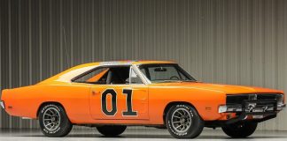 #VIDEO || El General Lee se eleva sobre la Fuente de Somerset en un homenaje lleno de adrenalina y nostalgia