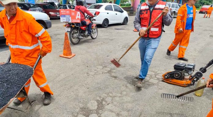 Gobierno de Morelia responde con acciones inmediatas de bacheo; interviene salida a Charo