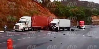 #VIDEO | Se registra choque por alcance entre tráileres en la Siglo XXI