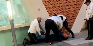 #VIDEO | Guardias de seguridad del IMSS golpean a hombre y le provocan convulsiones