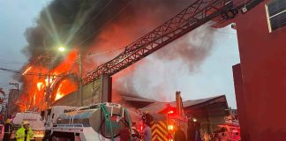 #VIDEO || Se prende fuerte: Incendio consume bodega en San José del Jaral, Atizapán