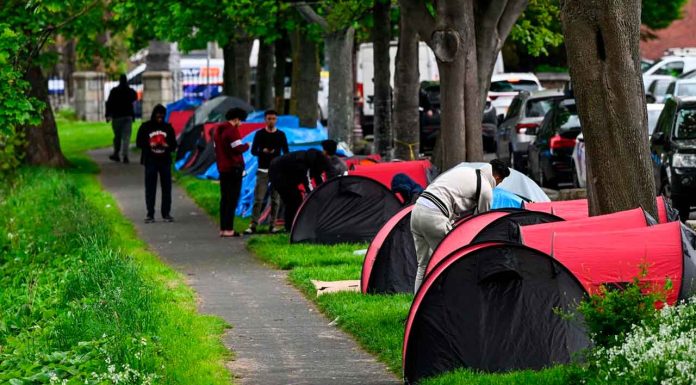 #VIDEO || Irlanda en tensiones por la inmigración desatan protestas, una guerra civil se menciona en redes