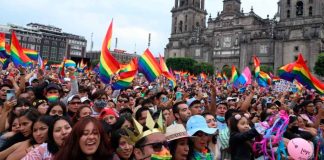#VIDEO | Marea de colores inunda la CDMX: La Marcha del Orgullo LGBT+ 2025 llena las calles de la capital