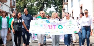 Julio Arreola encabeza conmemoración del Día Mundial del Medio Ambiente con desfile infantil en Pátzcuaro
