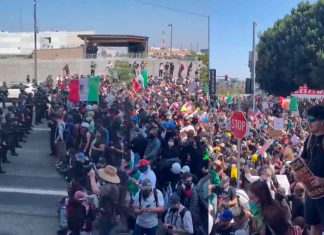 #VIDEO #Seguimiento || Banderas mexicanas predominan sobre policías e ICE en protestas masivas en Los Ángeles