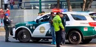 #México: Chófer de transporte público jugaba carreritas; pasajero cae y muere