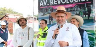 Bedolla continúa modernización de la avenida Revolución en Uruapan