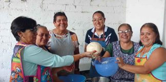 Fortaleciendo el Desarrollo Femenino en Charo