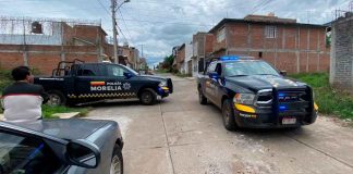 #VIDEO | Policías y paramédicos auxilian a un herido de bala al poniente de Morelia