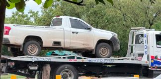 #VIDEO | Detienen a dos sujetos y recuperan camioneta robada en Apatzingán