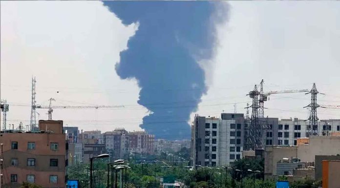 Teherán enfrenta los bombardeos más intensos desde la guerra con Irak