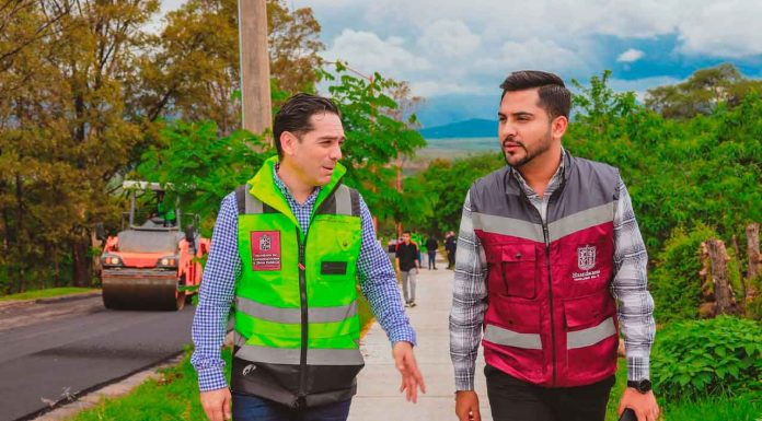 Presidente Municipal Alexis Velázquez supervisa obra del tramo carretero San José Cuaro–Tupátaro junto al Secretario de Comunicaciones y Obras Públicas de Michoacán