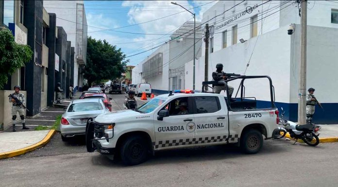 #VIDEO | Detención de “El Capi” genera bloqueos y quema de Vehículos en Buenavista y Apatzingán