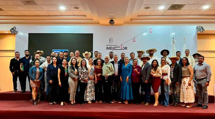 Michoacán se consolida como potencia mezcalera: Secretaría de Economía se suma a plan estratégico con Agricultura