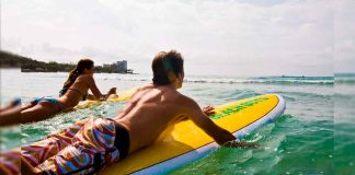 #VIDEO || Cavó un pozo para unir un río con el océano… y creó una alberca de olas natural