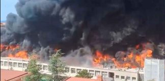 #VIDEO | Evacúan universidad italiana por incendio y gases tóxicos #Iternacional