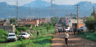Abandonan a un hombre ej3cut4d0 y encobijado en la colonia Valle Dorado