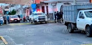 Sicarios persiguen y matan a un hombre en la Ramón Farías de Uruapan