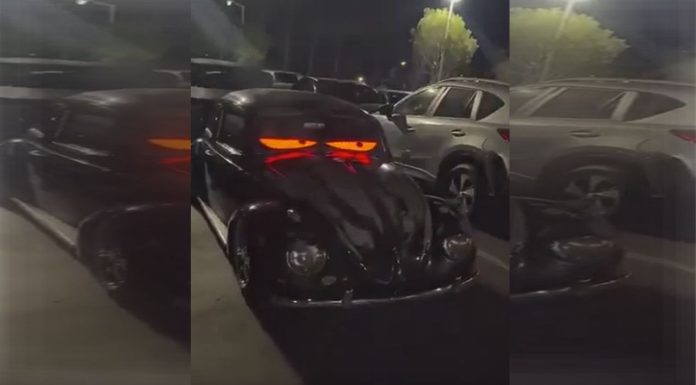 #VIDEO || Aunque ayer fue el Día Mundial del Vocho, nos faltó ver este increíble ejemplar con unos ojos rudos que le quedan de lujo