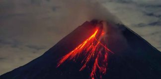 #VIDEO | Impactante erupción del volcán Lewotobi Laki Laki genera evacuaciones en Indonesia #Interncaional