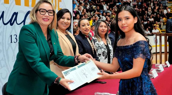 Pase por Excelencia Académica beneficio directo para las y los estudiantes del Bachillerato Nicolaita