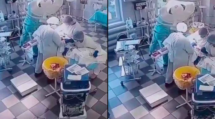 #VIDEO| Cirujanos en Rusia no abandonan a su paciente durante terremoto de 8.8 grados