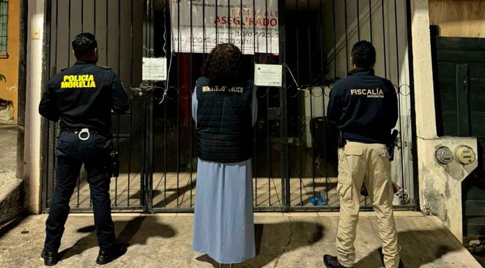 Ejecuta FGE cateo en Morelia; asegura motocicleta con reporte de robo, vehículo con alteraciones y 250 dosis de metanfetamina