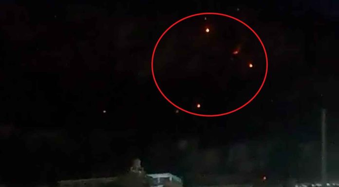 #VIDEO || ¿Brujas en Iztapalapa? Extrañas llamas cruzan el Cerro de la Estrella