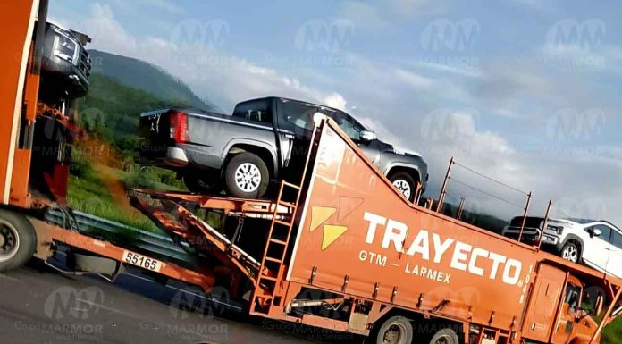 #VIDEO | Se registra choque entre camión nodriza y camioneta familiar, en la Siglo XXI