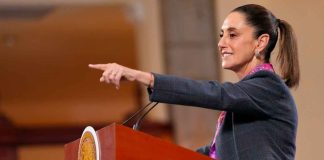 #VIRAL #VIDEO || Claudia Sheinbaum rechaza regalo de exgobernador y reafirma compromiso con la transparencia