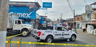 Criminales disparan contra tienda de pinturas, en la colonia El Jazmín de Uruapan