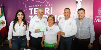 Compromete Bedolla garantizar abasto de agua potable en audiencia pública en Ario