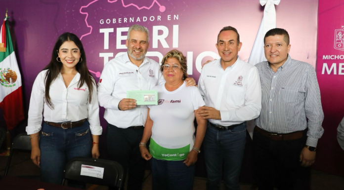 Compromete Bedolla garantizar abasto de agua potable en audiencia pública en Ario