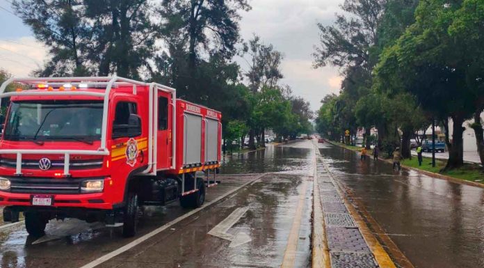 Se registran encharcamientos en Morelia tras lluvia