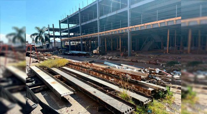 Empresa no cumplirá con la entrega del estacionamiento y locales incendiados en el mercado Independencia